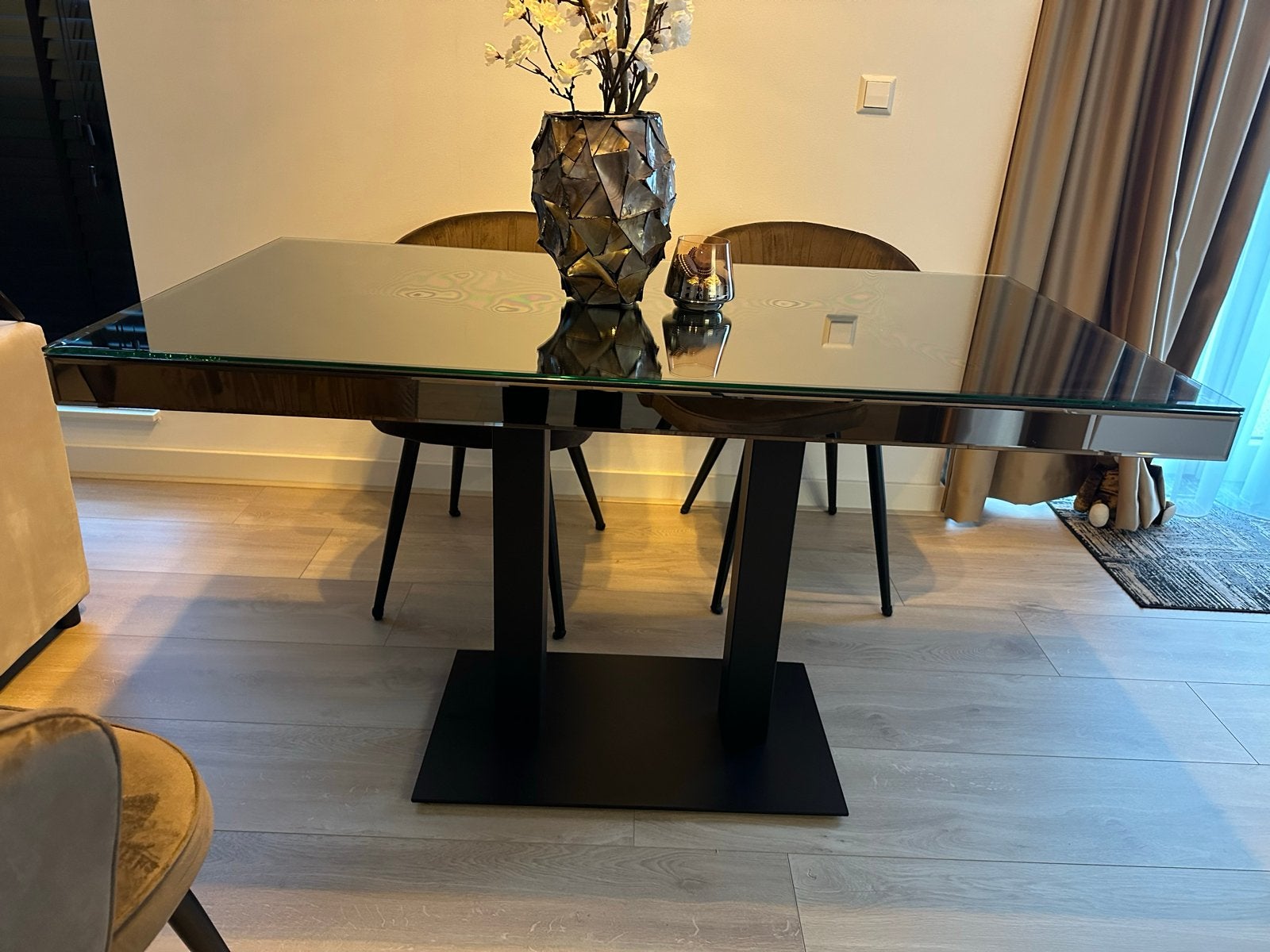 Luxe eettafel 130x70cm met glazen blad + 4 bronze stoelen, Huis en Inrichting, Tafels | Eettafels, Ophalen, 100 tot 150 cm, 50 tot 100 cm