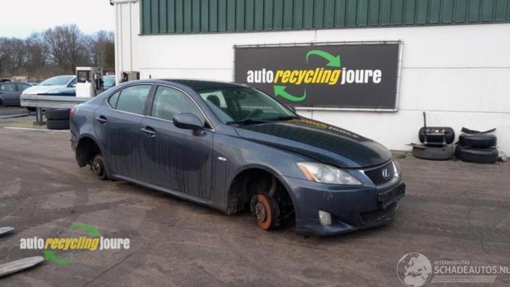 Lexus IS (E2) sedan onderdelen (kleur: 1G0) donorauto