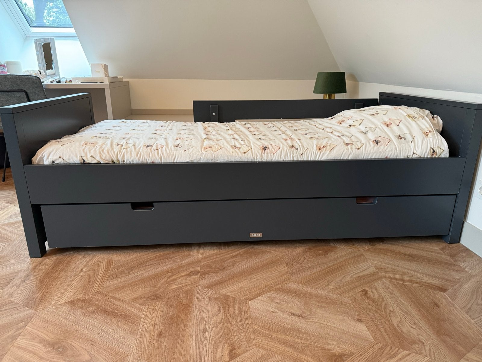 Donkergrijs kinderbed met uitschuifbaar logeerbed van Bopita, Verstelbaar, 90 cm, Eenpersoons, Ophalen of Verzenden