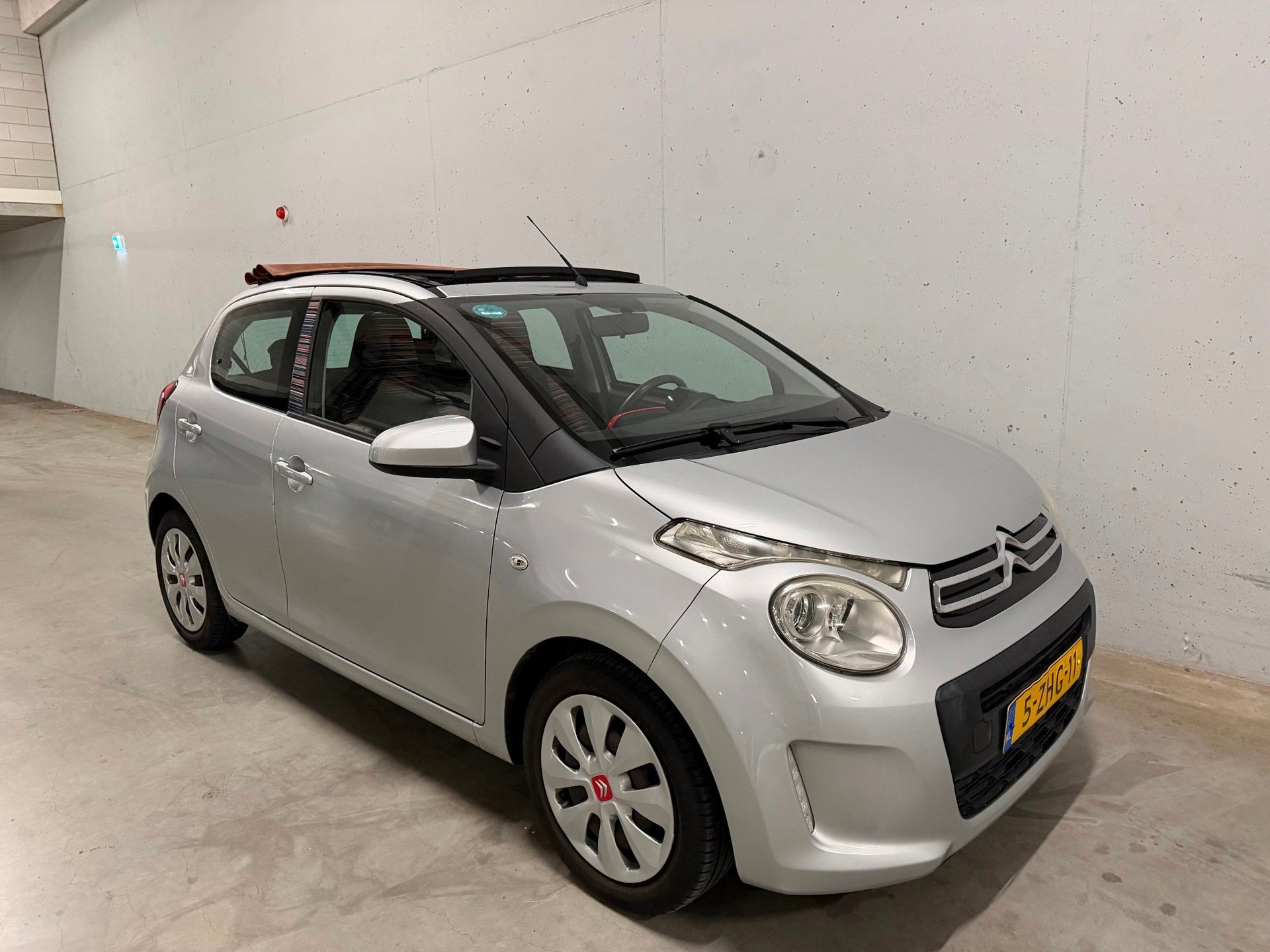 Citroen C1 1.2 PureTech Airscape Shine CABRIO 5drs. Airco, Voorwielaandrijving, Stof, Gebruikt, 1199 cc
