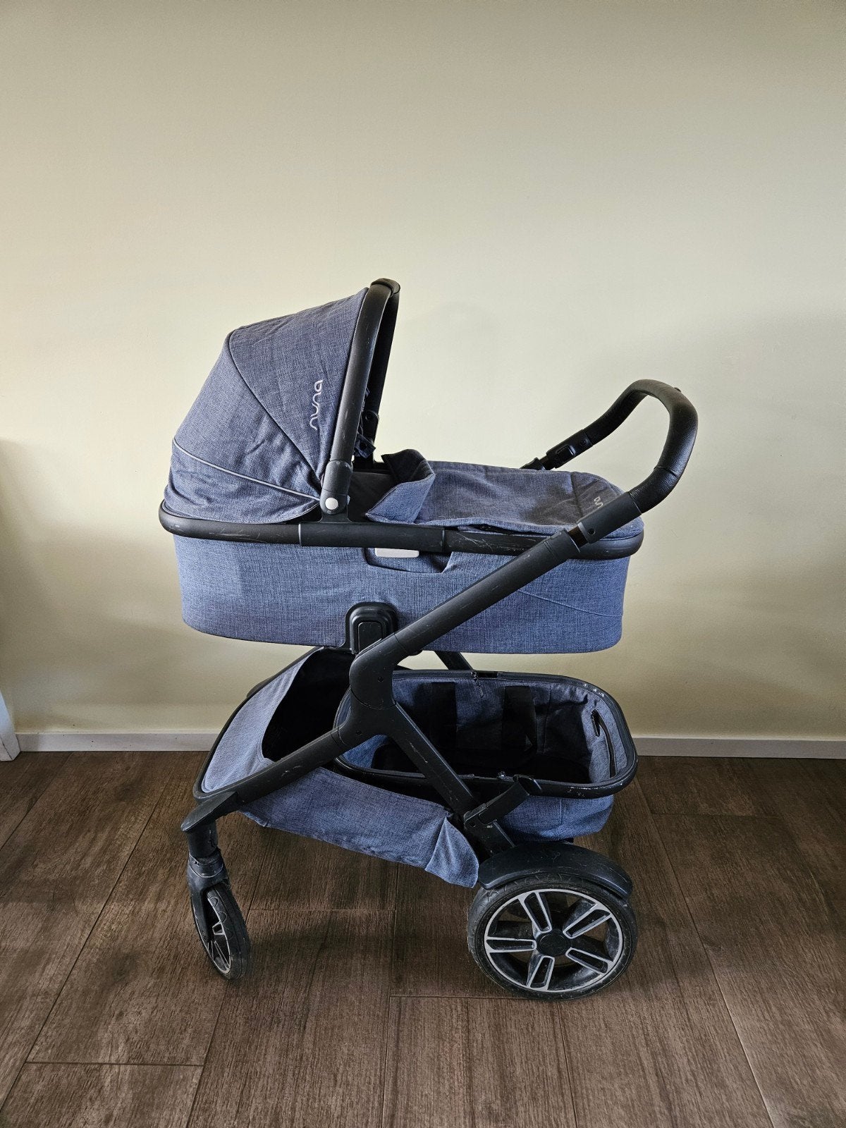Nuna Demi grow kinderwagen, Verstelbare duwstang, Zo goed als nieuw, Combiwagen, Ophalen