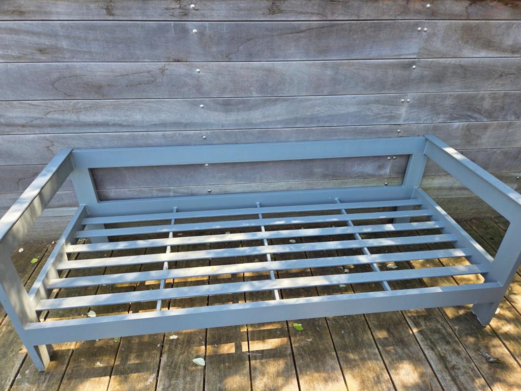 Tuinbank met kussens en tafeltje, Tuin en Terras, Ophalen of Verzenden, Gebruikt