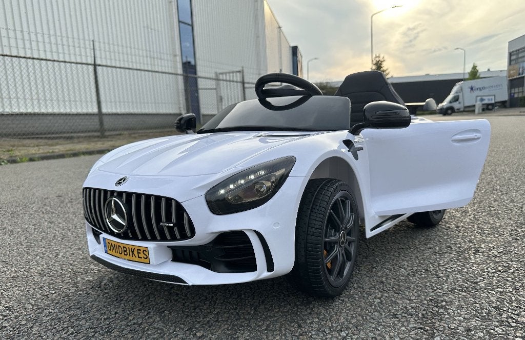 Mercedes GT-R AMG zwart 12V RC / Leder / Rubberband en MP3, Ophalen of Verzenden, Nieuw