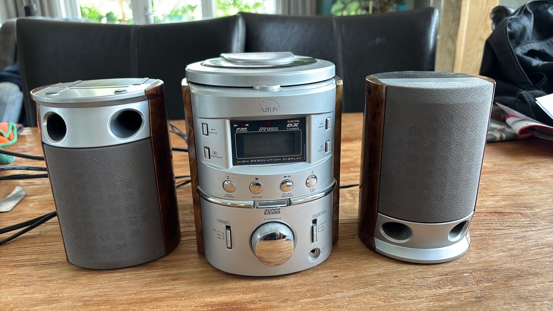 Xiron radio cd speler , mooi retro  design, Ophalen of Verzenden, Zo goed als nieuw