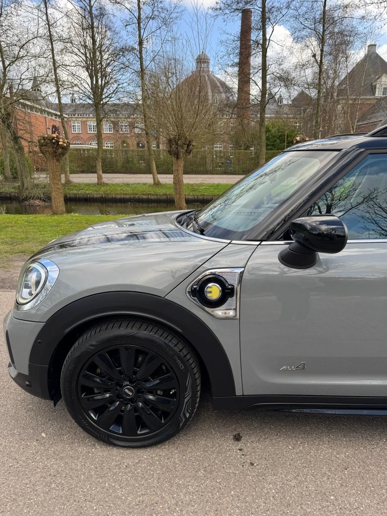 Mini Countryman 1.5 220pk S E All4 Chill - met nieuwe banden, Automaat, Bi-Xenon koplampen, Leder en Stof, Plug-in hybride