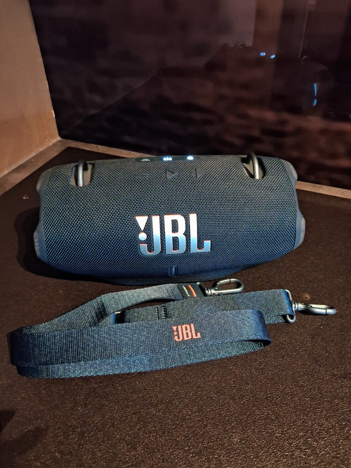 JBL Extreme 4 blauw, JBL, Overige typen, Ophalen of Verzenden, Zo goed als nieuw