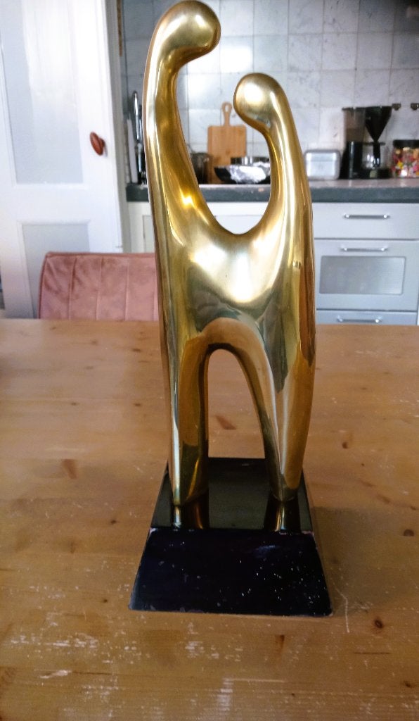 Schitterend bronzen design beeld van man en vrouw, Groep mensen, Ophalen of Verzenden, Brons, 20 - 50 cm