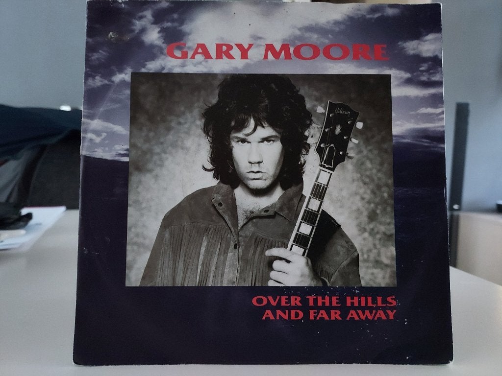 7" Single Gary Moore - Over The Hills And Far Away / Crying, Cd's en Dvd's, Vinyl Singles, Gebruikt, 7 inch, Ophalen of Verzenden