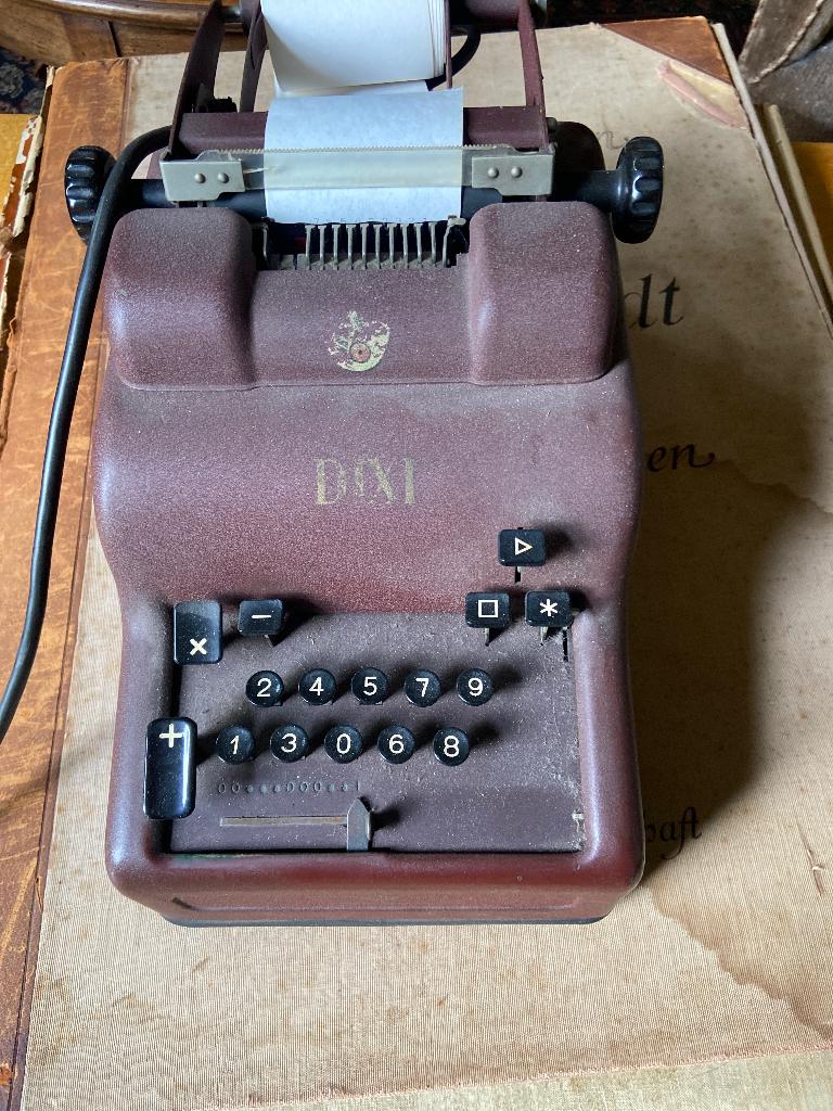 Antieke elektrische rekenmachine Dixi, Ophalen of Verzenden