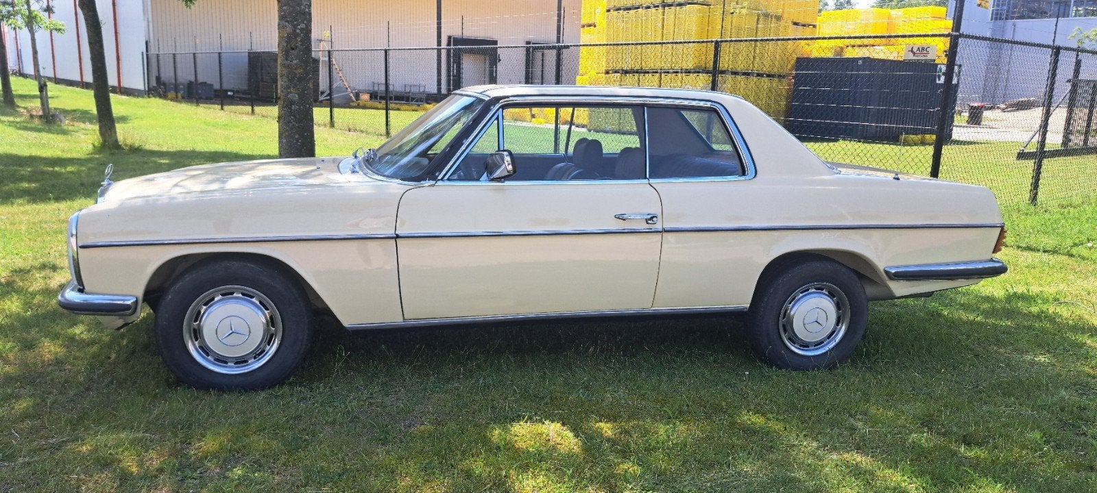 Mercedes-Benz 200-Serie 2.7 280 CE 1975, foto 10