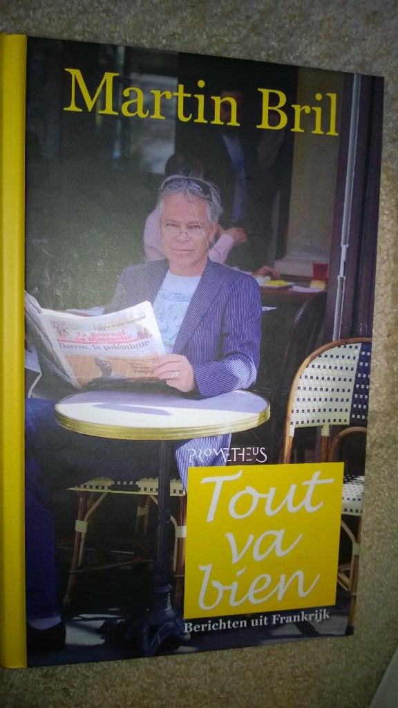 Boek - 507 - Tout va bien - Martin Bril, Ophalen of Verzenden, Zo goed als nieuw