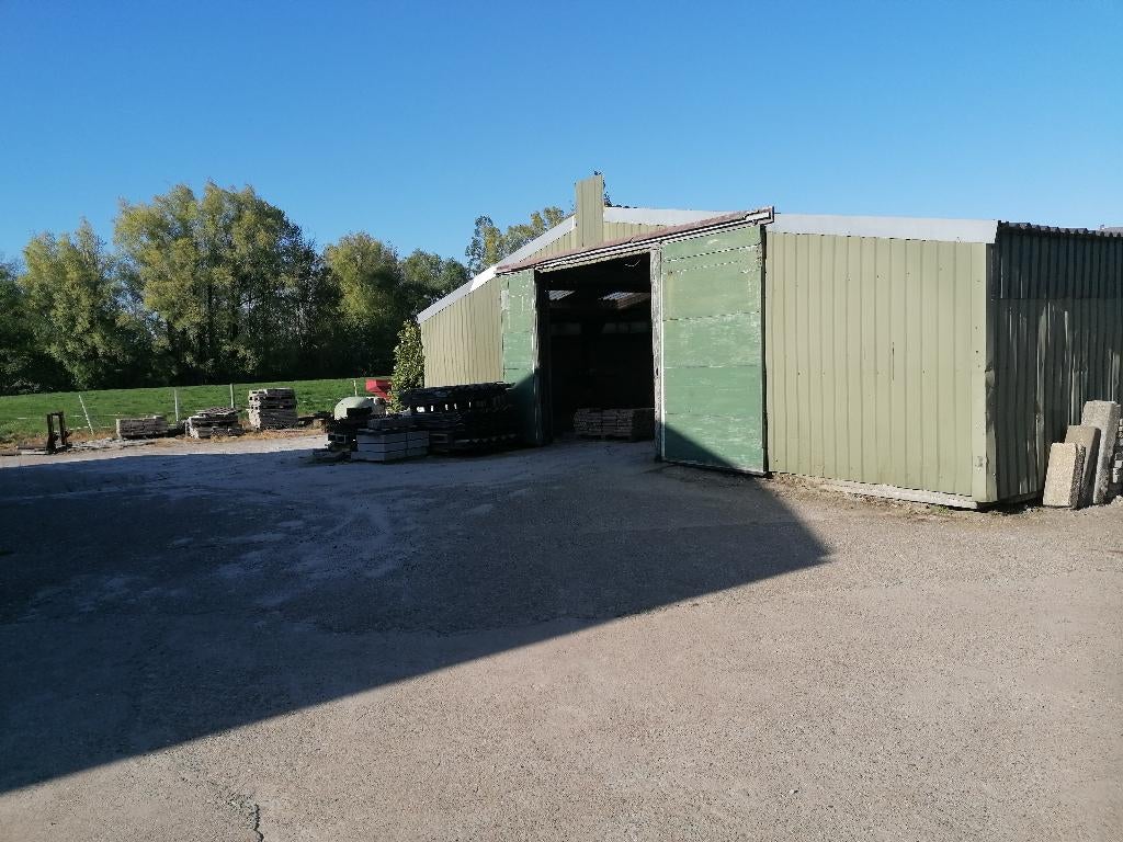 LOODS TE HUUR, Zakelijke goederen, 183 m², Huur, Bedrijfsruimte