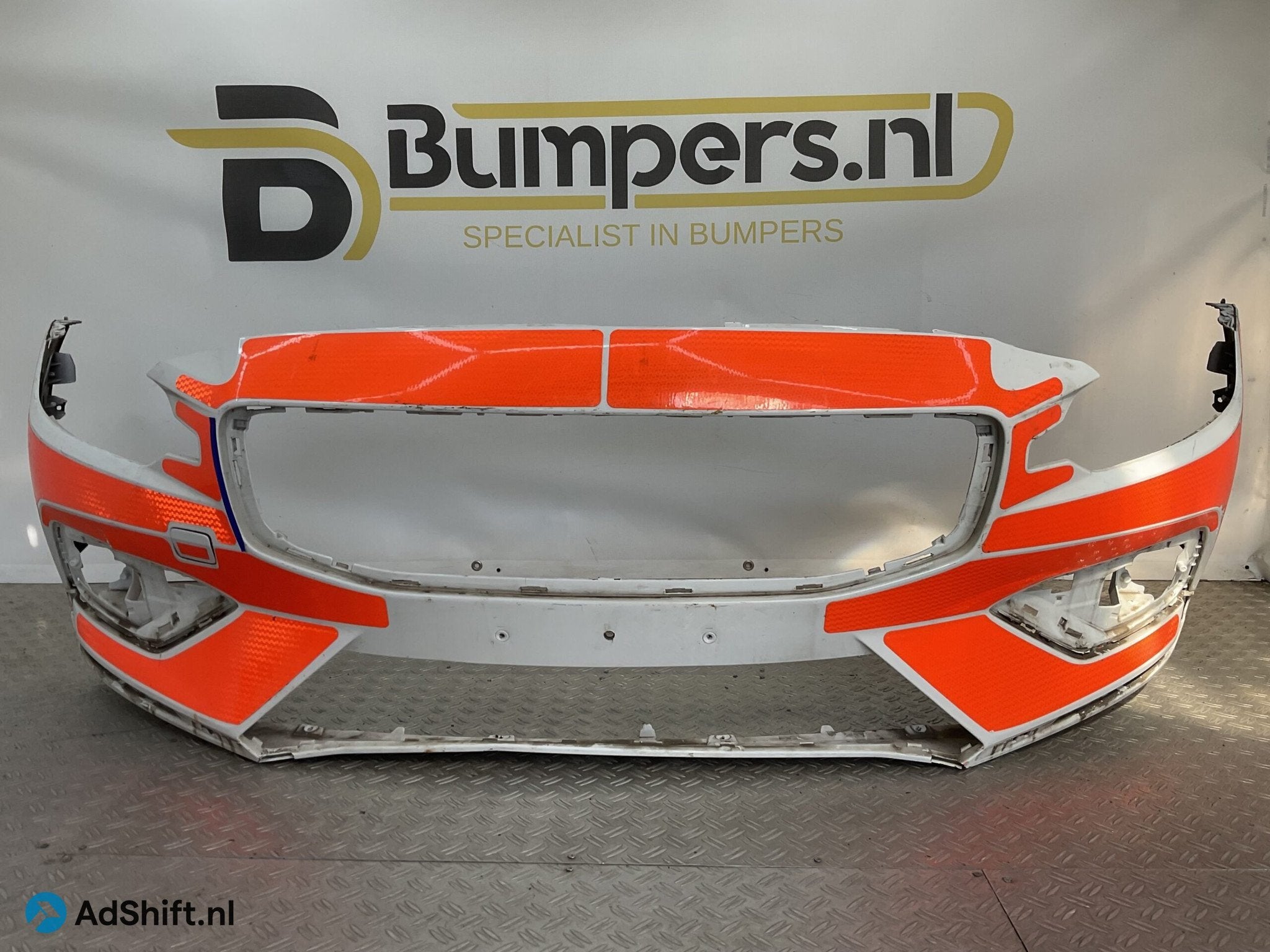 Bumper Volvo S60 V60 2018-2022 31690589 Voorbumper E5-18843, Bumper