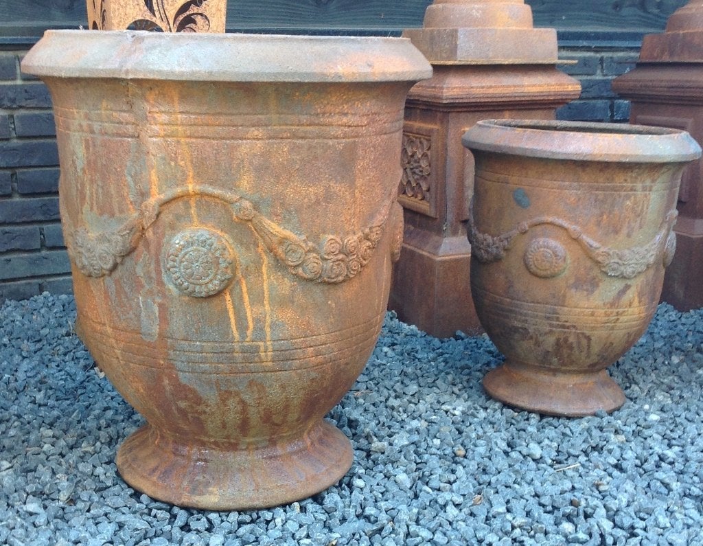 Gietijzeren saint lo anduze pot in twee maten., Tuin en Terras, Ophalen, Rond, Nieuw, Balkon