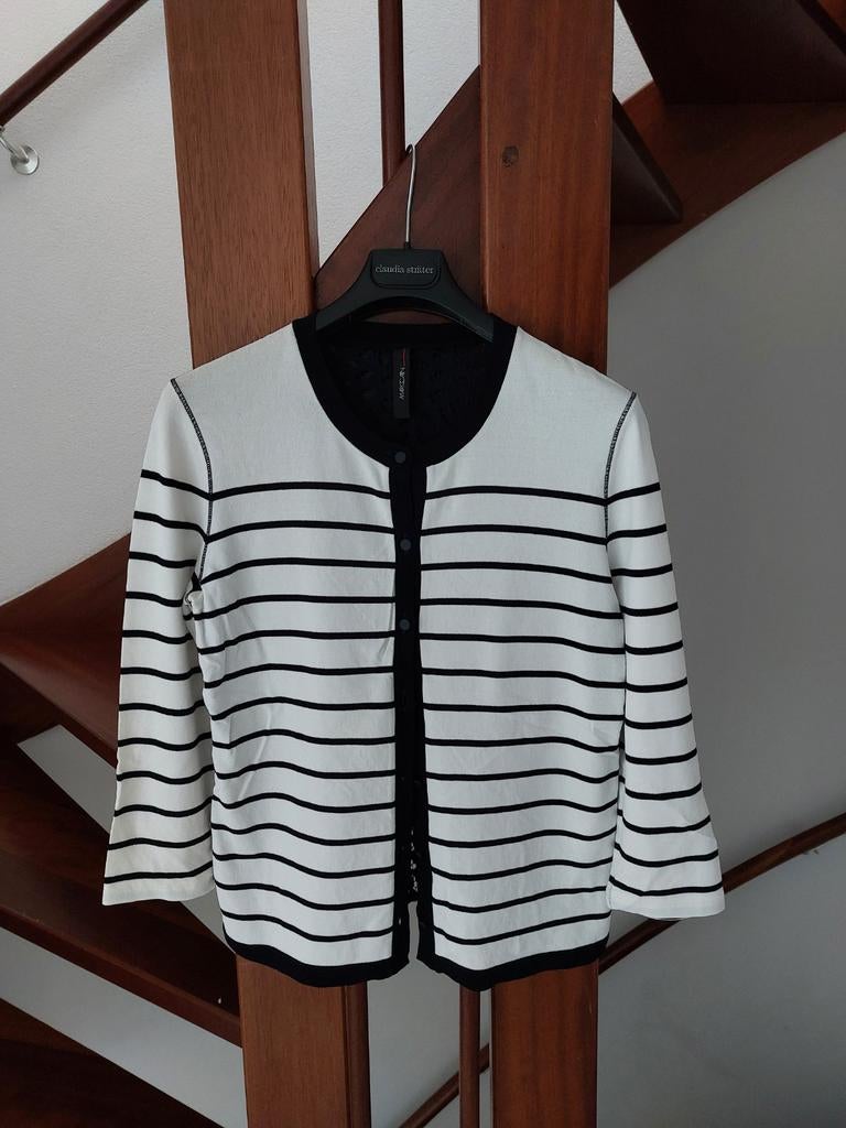 MARCCAIN. PRACHTIG NIEUW VESTJE   Maat 4, Kleding | Dames, Ophalen of Verzenden, Nieuw, Maat 38/40 (M), Wit