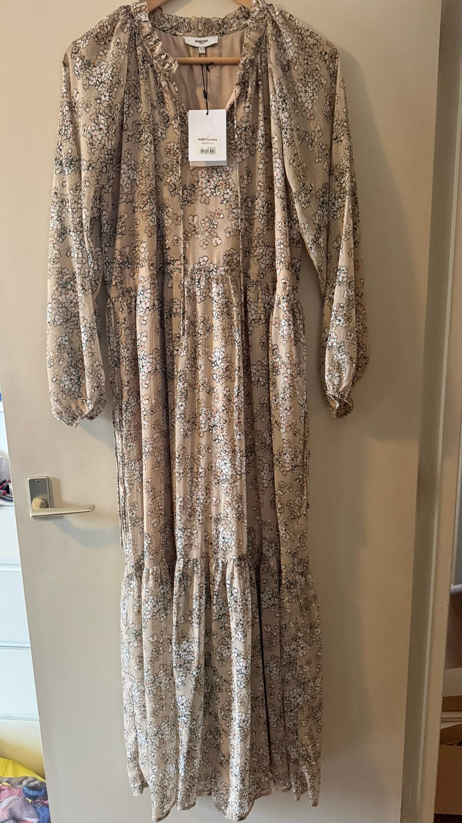 Suncoo Robe Claudia Beige Bloemen Jurk Maat 36 (S), Maat 38/40 (M), Beige, Nieuw, Ophalen of Verzenden