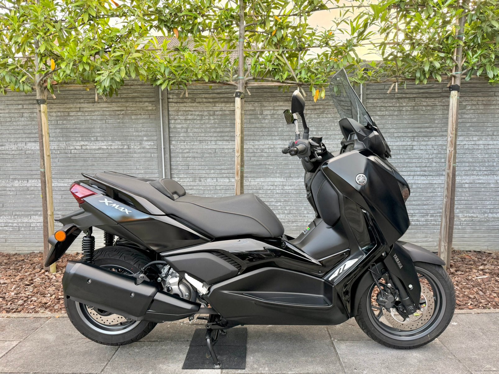 YAMAHA X MAX 300 TECH MAX ABS / 2024 / 3000KM /, Motoren, Scooter, 292 cc, Bedrijf, Automaat