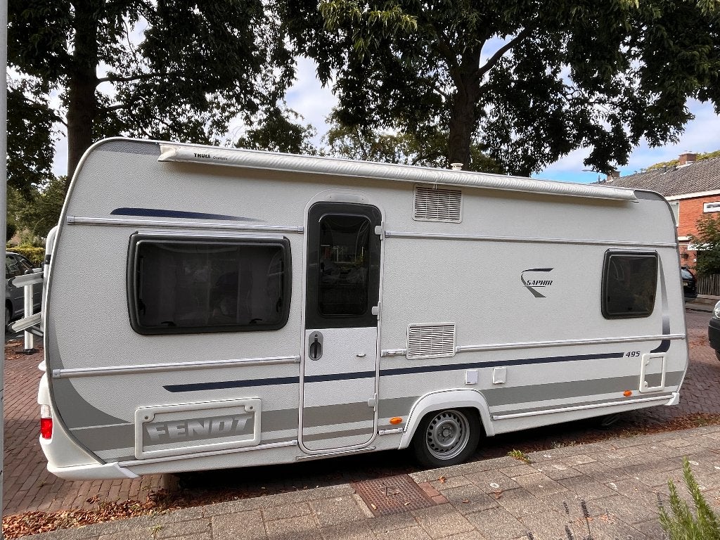 Fendt Saphir 495 SFB - GOEDE KOOP nette caravan 2012, Rondzit, Particulier, Vast bed, Tot en met 4