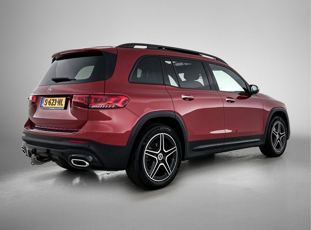 Mercedes-Benz GLB 200 Business Solution AMG | Panoramadak |, Auto's, Mercedes-Benz, 12 maanden, 4 cilinders, 163 pk, Origineel Nederlands