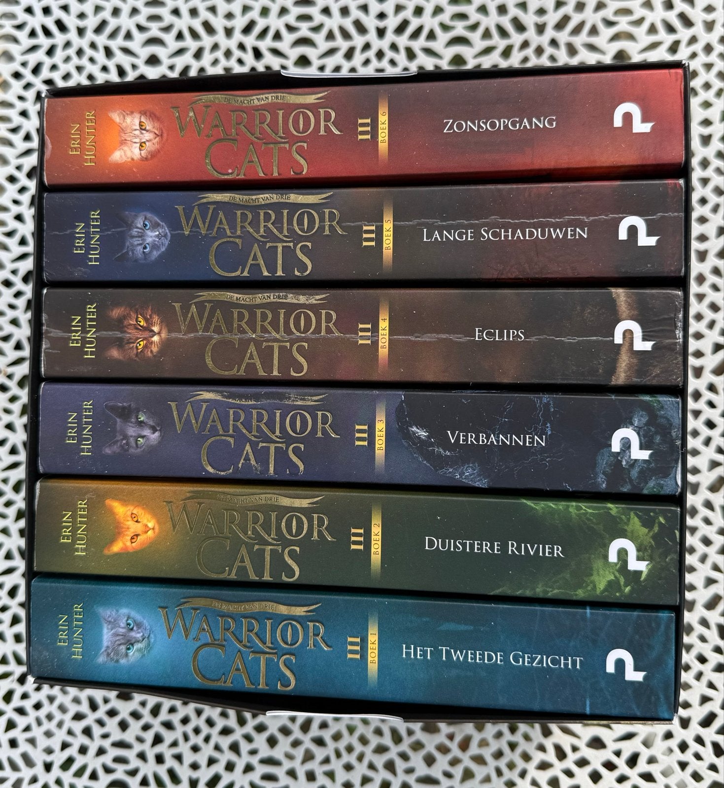 Warrior Cats De Macht Van Drie - Deel 3 (Boekenset), Boeken, Ophalen, Zo goed als nieuw, Fictie algemeen