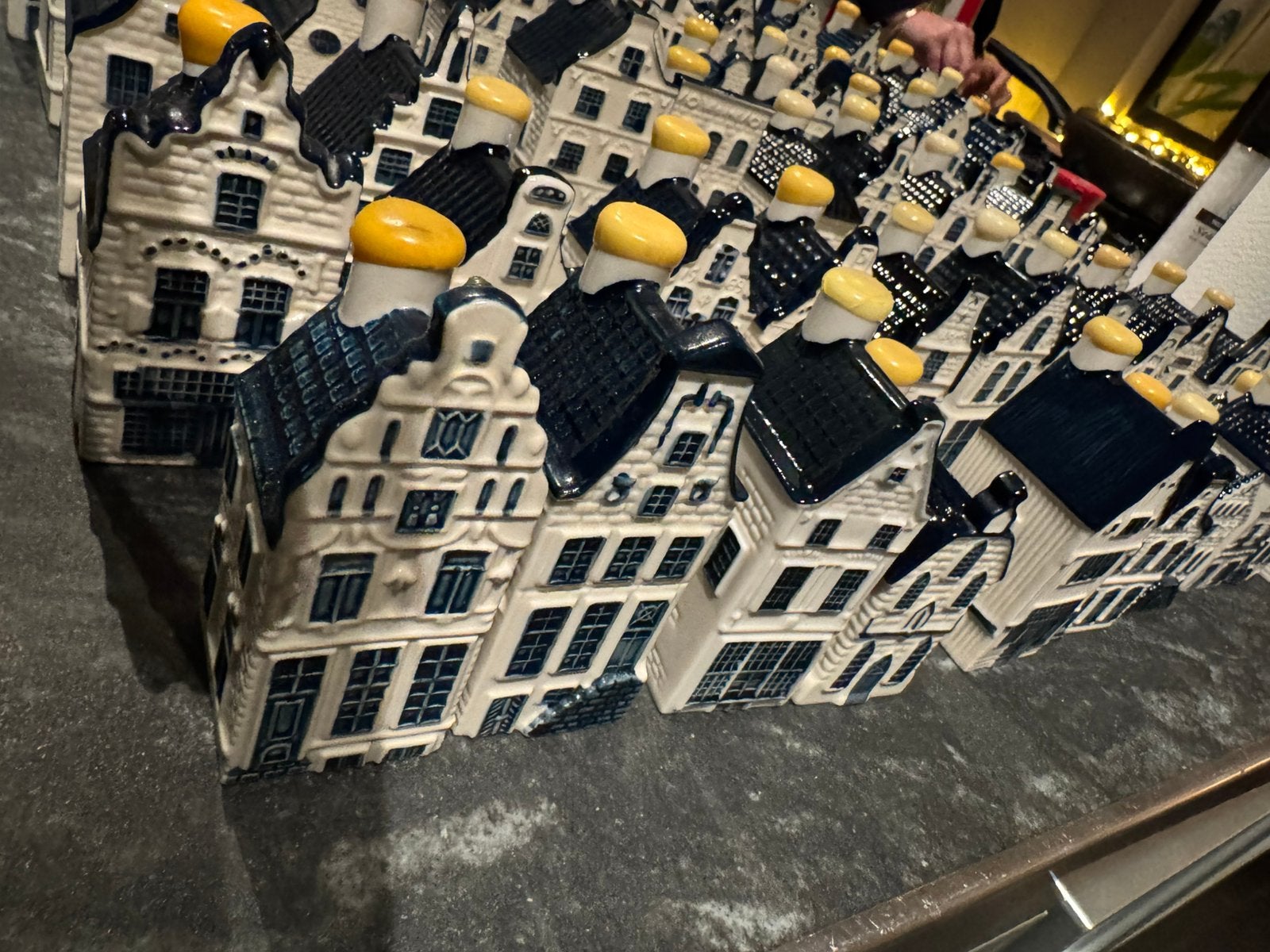 KLM huisjes te koop nr 1-99 gesealed, Ophalen, Zo goed als nieuw, Gevuld