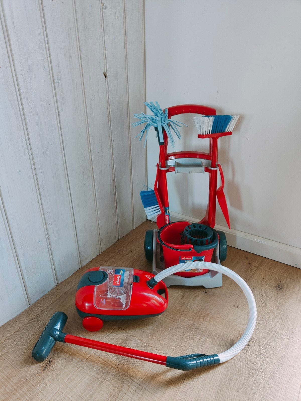 Vileda schoonmaakset: kar en stofzuiger, Ophalen of Verzenden, Zo goed als nieuw, Elektrisch, Overige merken