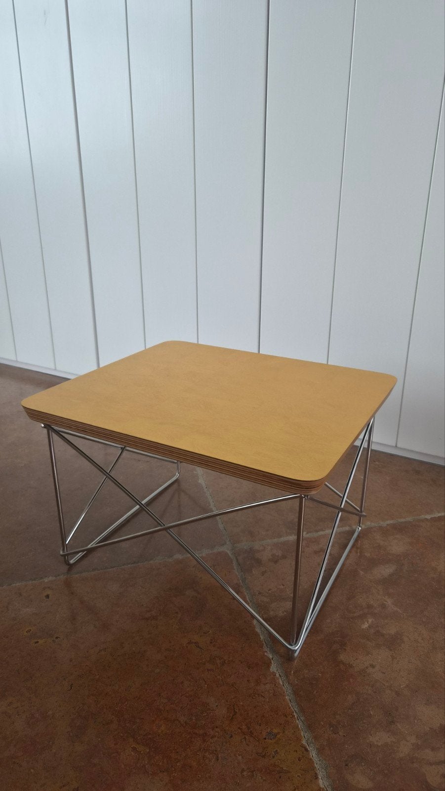 Vitra Eames LTR bijzettafel bladgoud – ZGAN, met Certificaat, Minder dan 45 cm, Minder dan 55 cm, Metaal of Aluminium, Ophalen of Verzenden