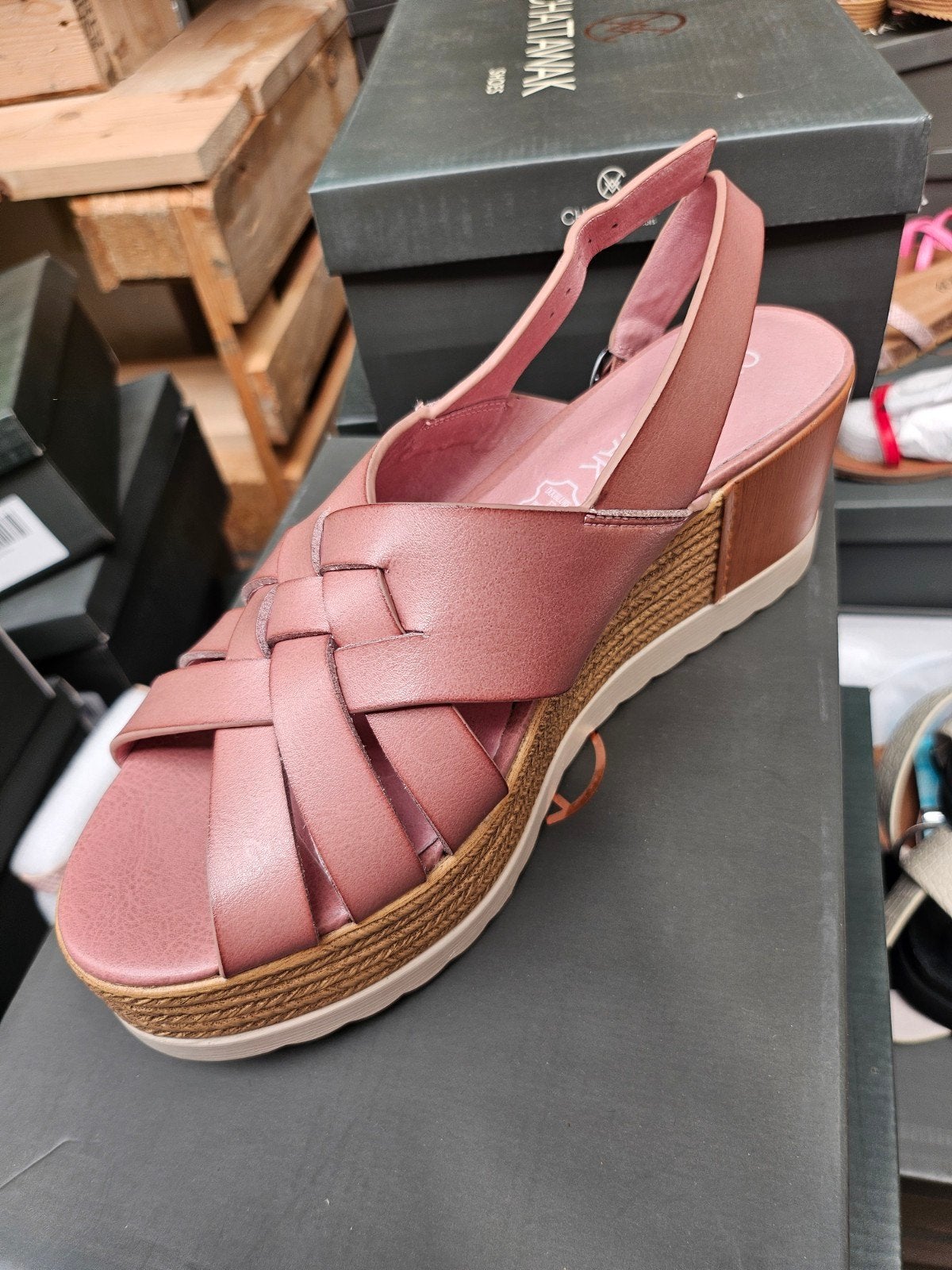 Sandalen- Diverse Kleuren en Maten, Kleding | Dames, Ophalen of Verzenden, Nieuw, Overige kleuren, Sandalen of Muiltjes