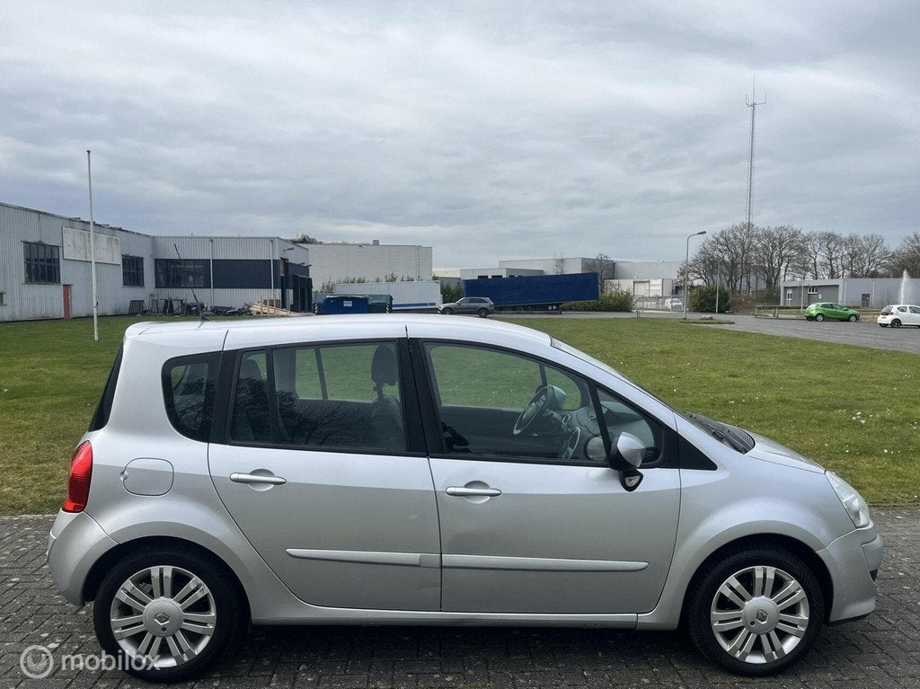 Renault Modus 1.2 TCE Dynamique / Airco / Cruise / NAP / APK, Auto's, Voorwielaandrijving, Gebruikt, 4 cilinders, 49 €/maand