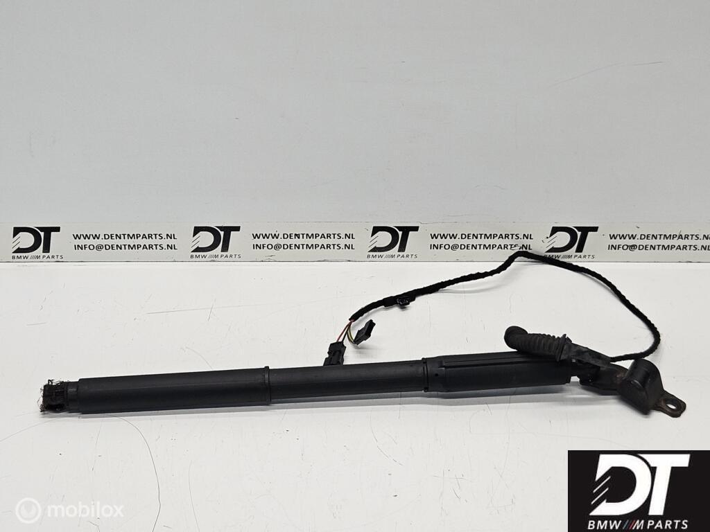 Gasveer achterklep elektrisch links BMW X5 E70 51247332695, Gebruikt, Ophalen of Verzenden, BMW, BMW