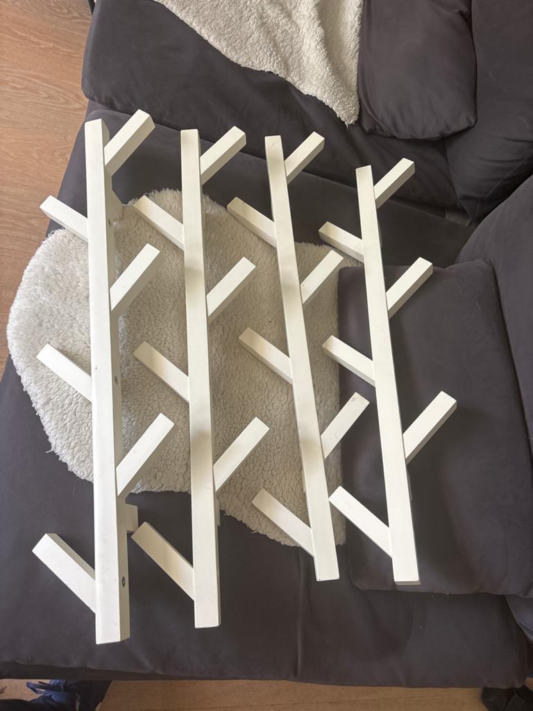 IKEA TJUSIG wandkapstokken (set van 4), Wandkapstok, Gebruikt, Ophalen of Verzenden, Minder dan 100 cm