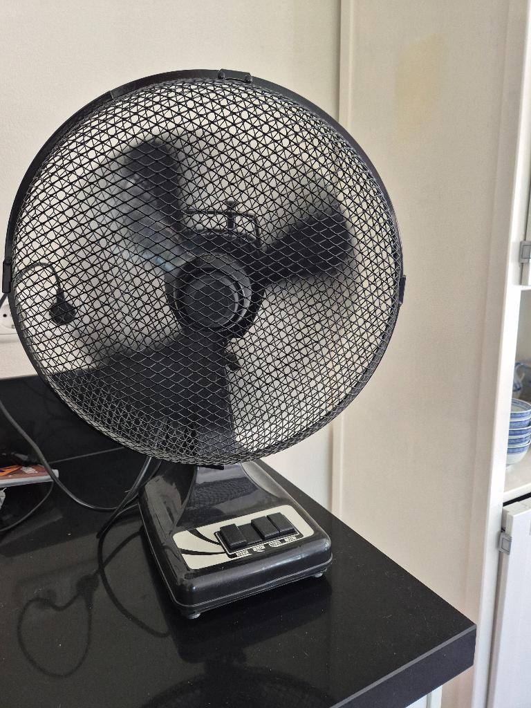 Ventilator, Ophalen, Zo goed als nieuw, Tafelventilator