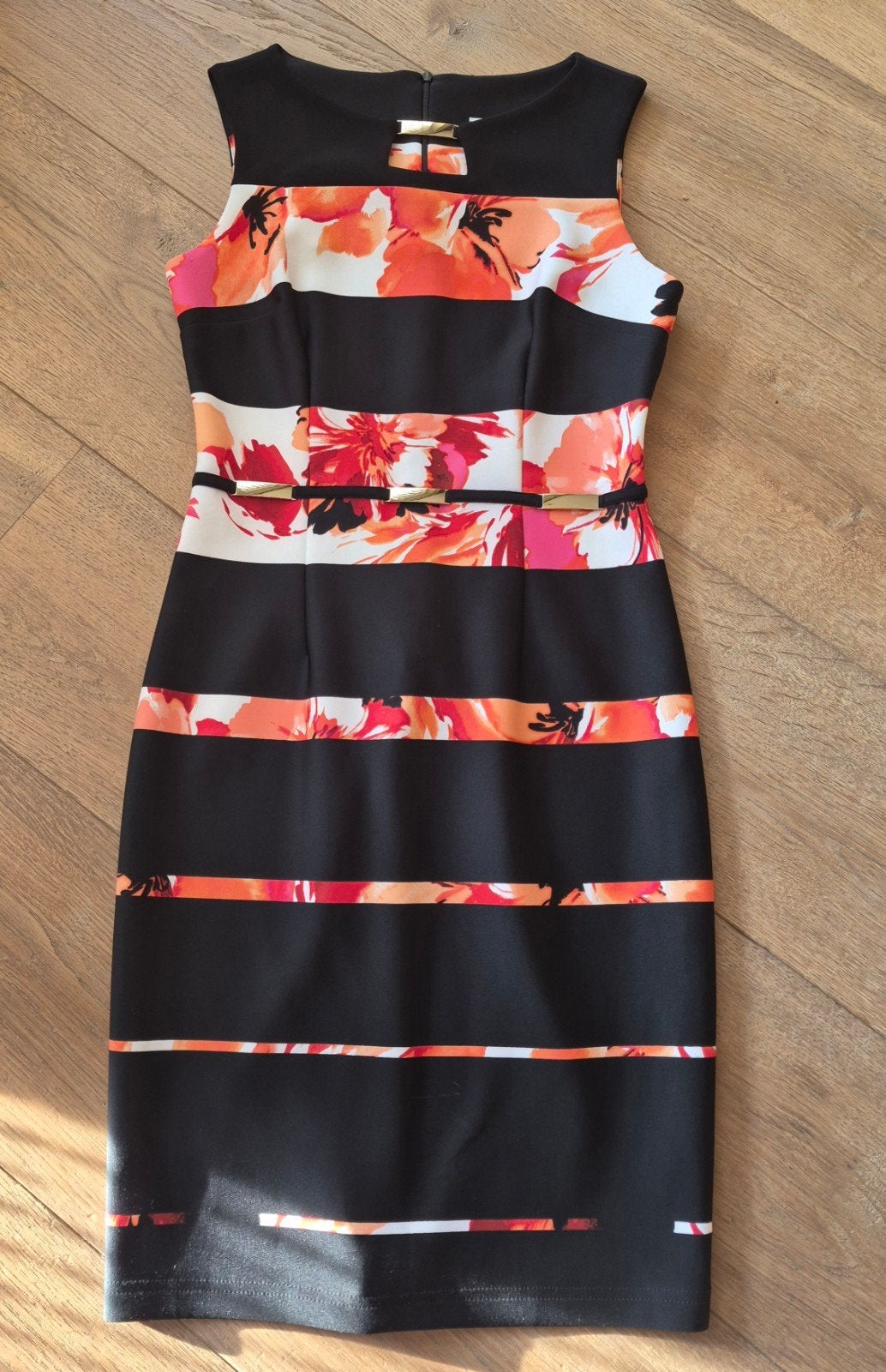 Joseph Ribkoff jurk met bloemenprint en goudkleurige details, Maat 38/40 (M), Zwart, Joseph Ribkoff, Ophalen of Verzenden