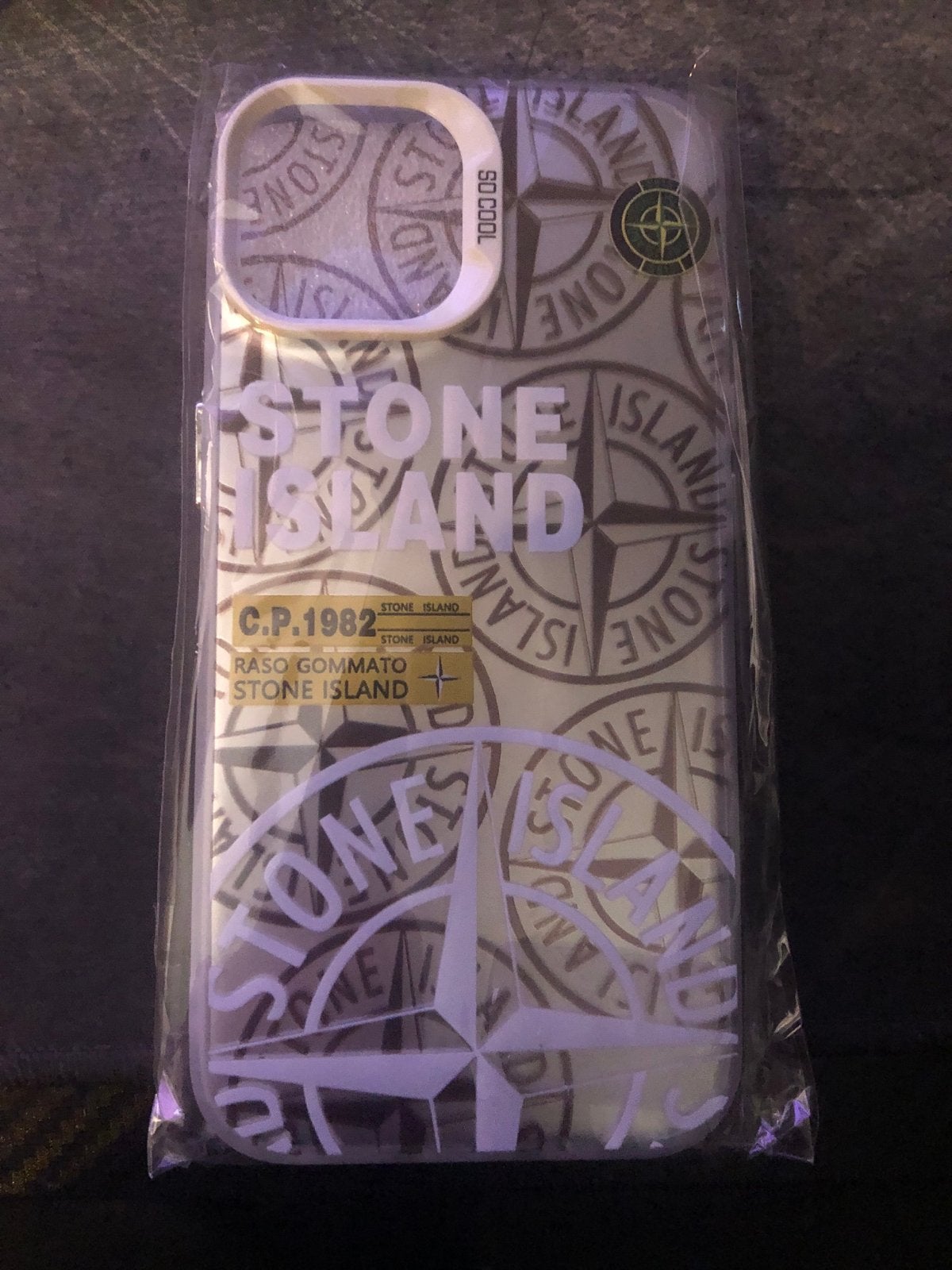 Stone Island iPhone hoesje - Nieuw in verpakking, Telecommunicatie, Kunststof, Nieuw, Hoesje of Tasje, Ophalen of Verzenden