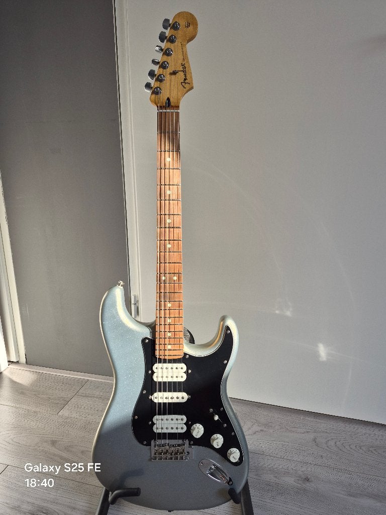 Fender stratocaster, Ophalen, Zo goed als nieuw, Solid body, Fender