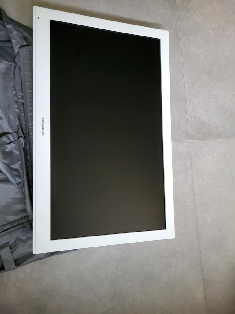 Te koop tv salora met dvdspeler, Ophalen, Kunststof, 75 tot 150 cm, Raamkozijn