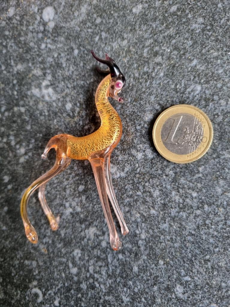 Mooi glazen hertje, handgemaakt, Ophalen