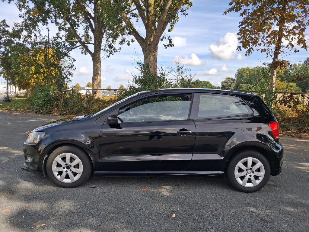 Foto 9 van Volkswagen Polo 1.2 TDI 75PK 5D Bluemotion 2010 Zwart