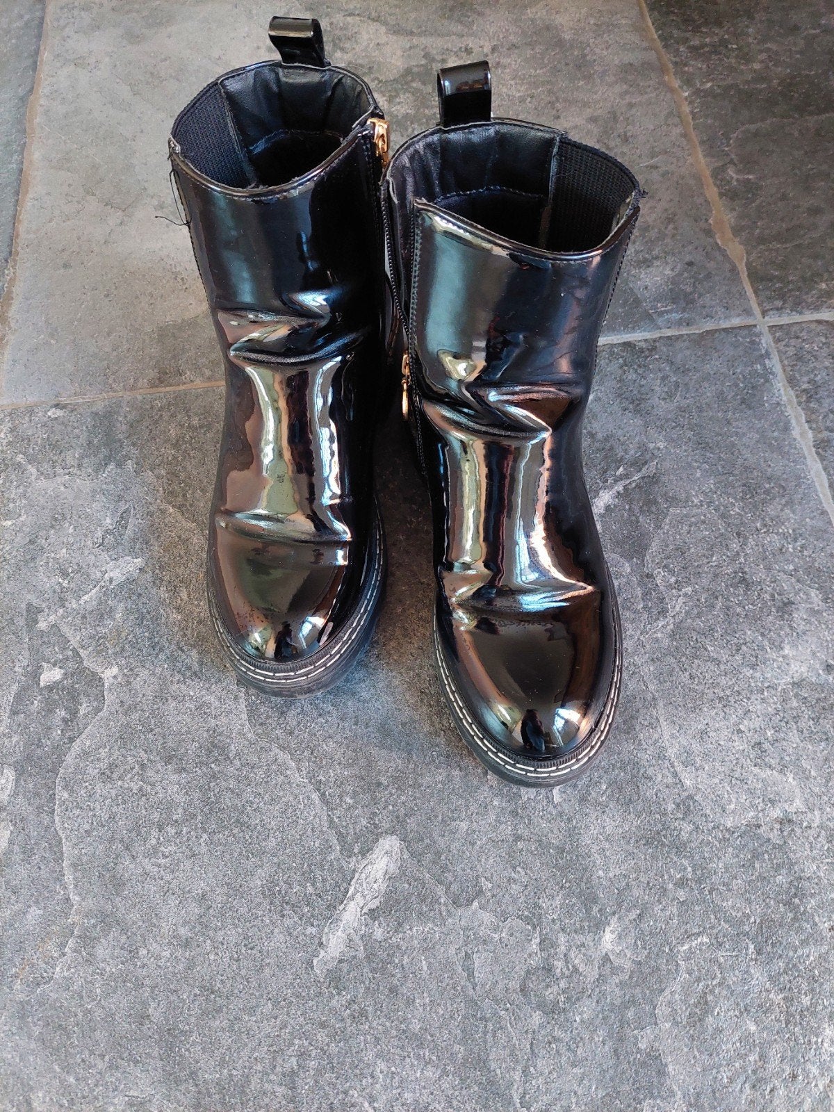zgan Zwarte lak laarsjes River Island 38., Lage of Enkellaarzen, Ophalen of Verzenden, Zo goed als nieuw, River Island