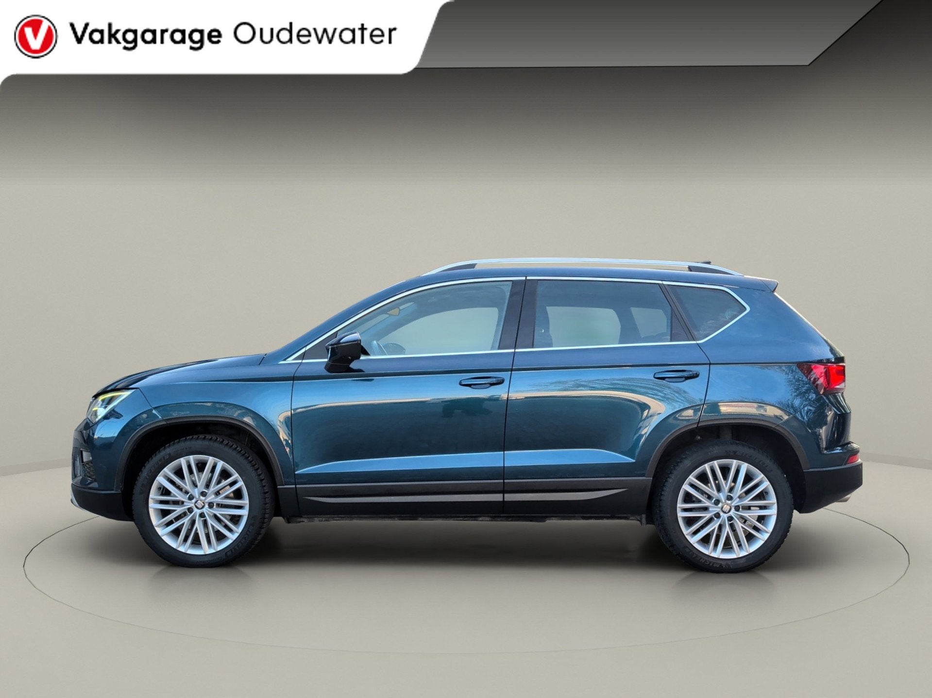 Seat ATECA 1.5 TSI 4Drive Xcellence Business Intense * Leer, Auto's, Verwarmde buitenspiegels, 15 km/l, 4 cilinders, Blauw