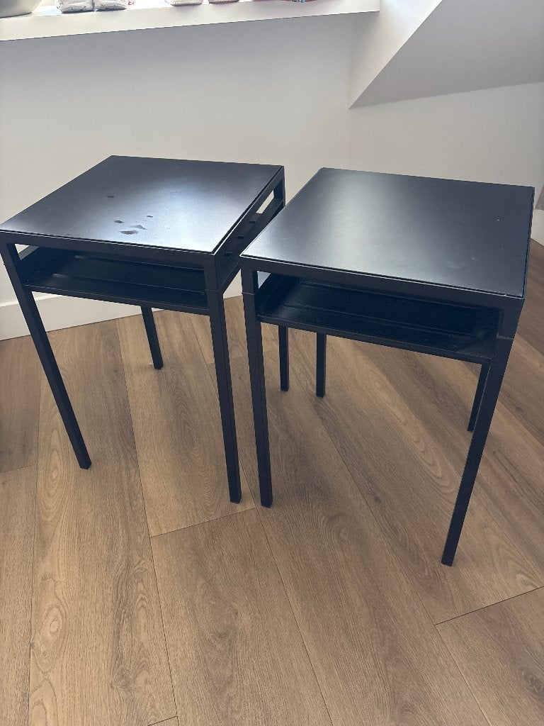 2 nachtkastje, Ophalen, Gebruikt, Minder dan 45 cm, Metaal of Aluminium