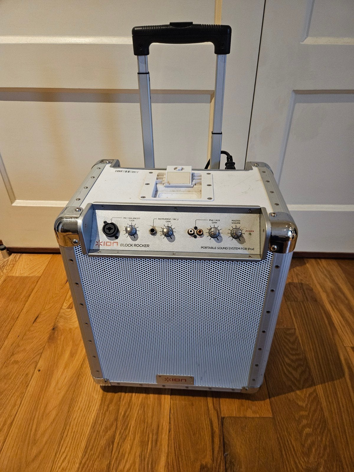 ION Block Rocker draagbaar geluidssysteem voor iPod, Gebruikt, Party speaker, Minder dan 60 watt, AUX-ingang
