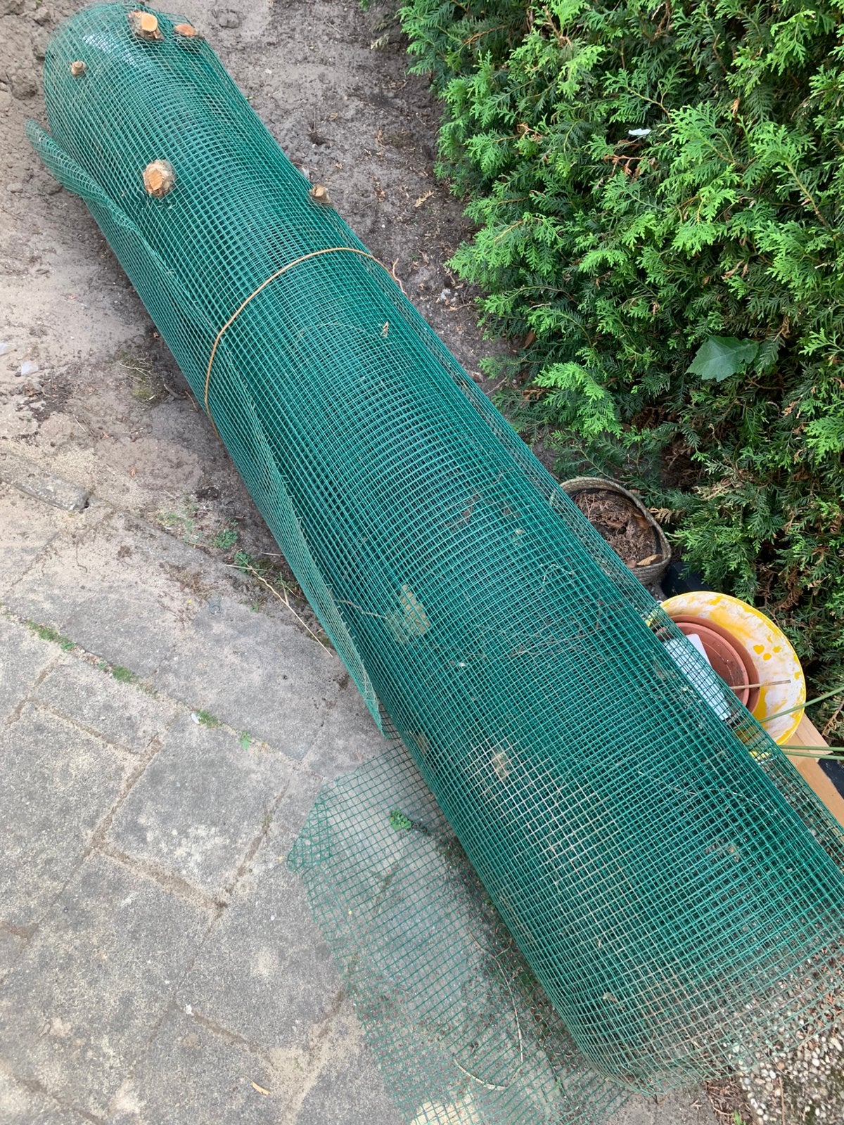 Hek draad rol (circa 5 meter of langer), Ophalen, Zo goed als nieuw, 20 meter of meer