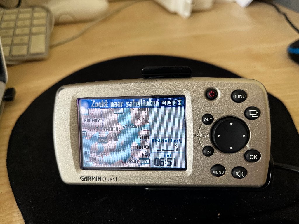 Navigatie met Garmin Quest, Ophalen