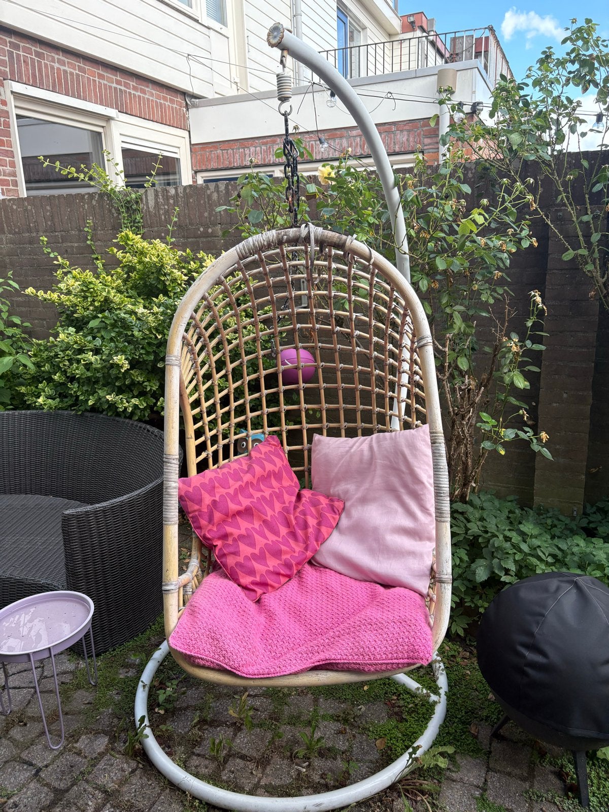 Comfortabele hangstoel met standaard, Tuin en Terras, Ophalen, Gebruikt, Rotan