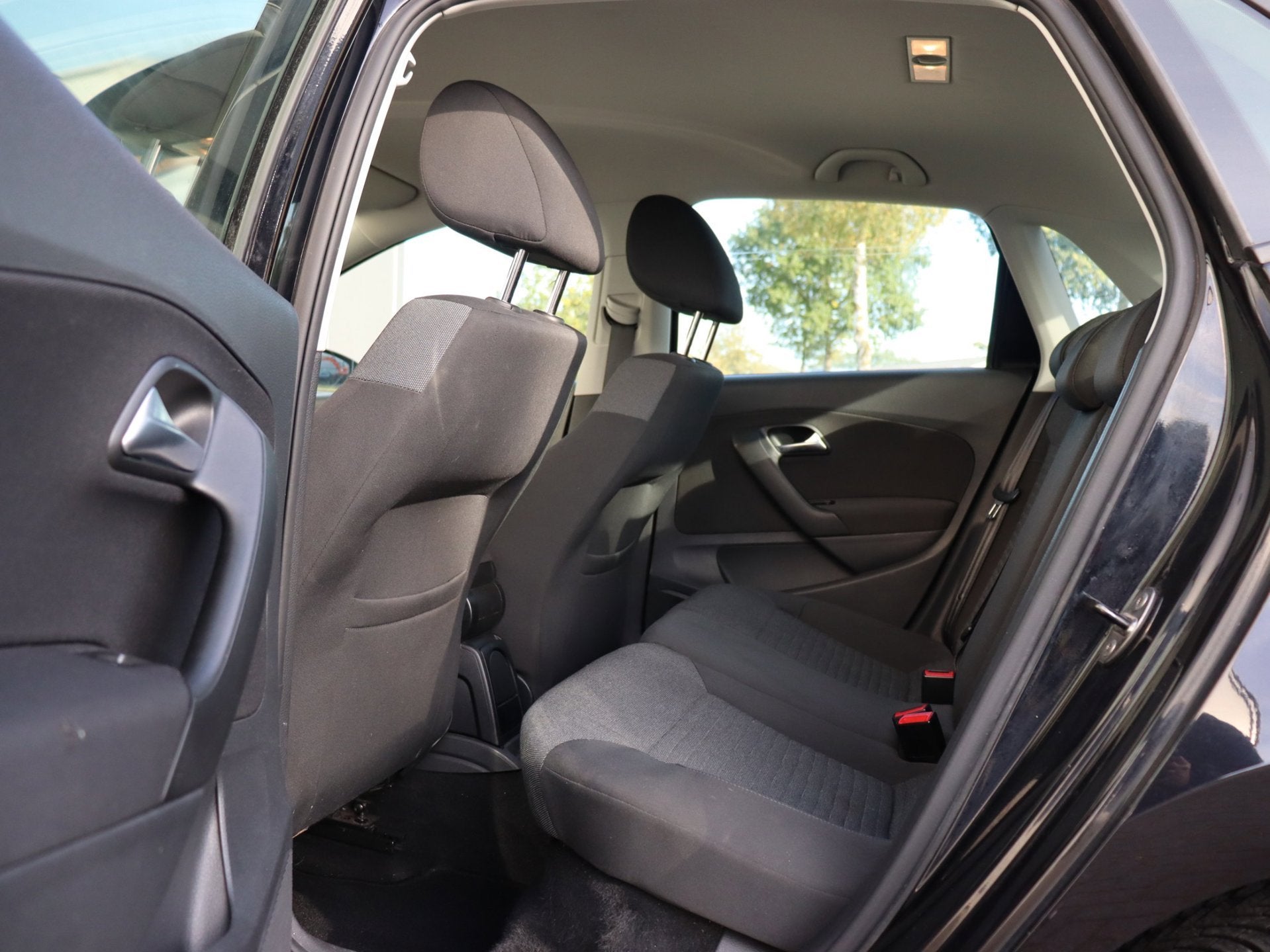 Foto 10 van Volkswagen Polo 1.4-16V Comfortline airco LM 4-deurs