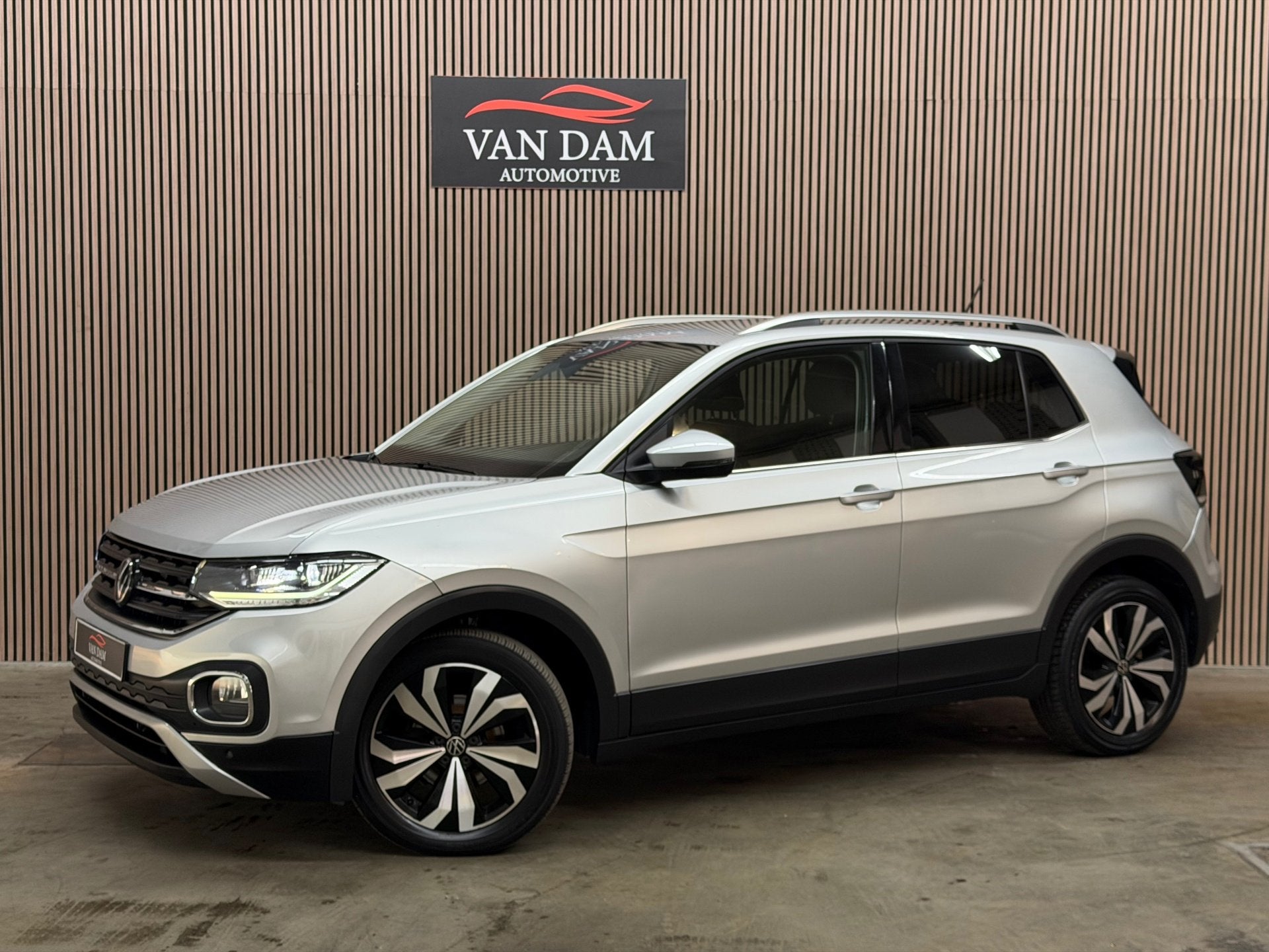 Volkswagen T-Cross 1.0 TSI Life 2022 DSG LED VIRTUAL CRUISE, Auto's, T-Cross, Gebruikt, Bedrijf, 3 cilinders
