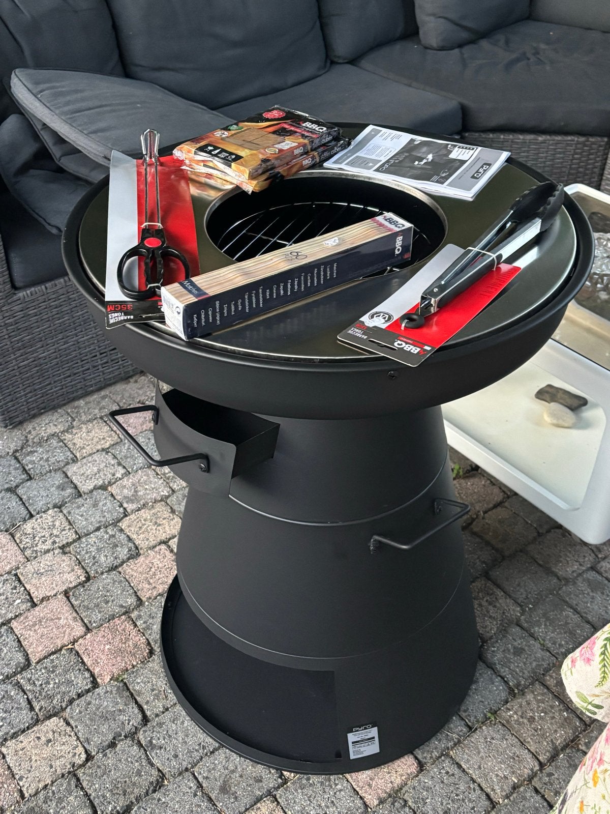 PYRO Multifunctionele Vuurkorf 2-in-1 Toro met Houtopslag, Ophalen, Nieuw