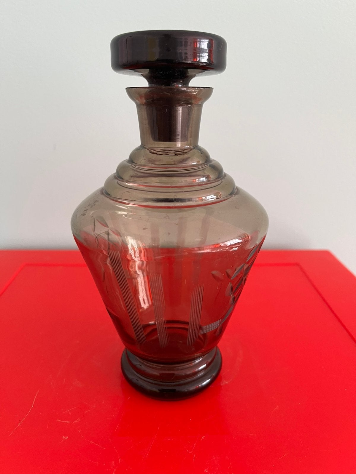 ART DECO. —  KARAF. — 1930.  —. FUMÉ., Antiek en Kunst, Antiek | Glas en Kristal, Ophalen of Verzenden