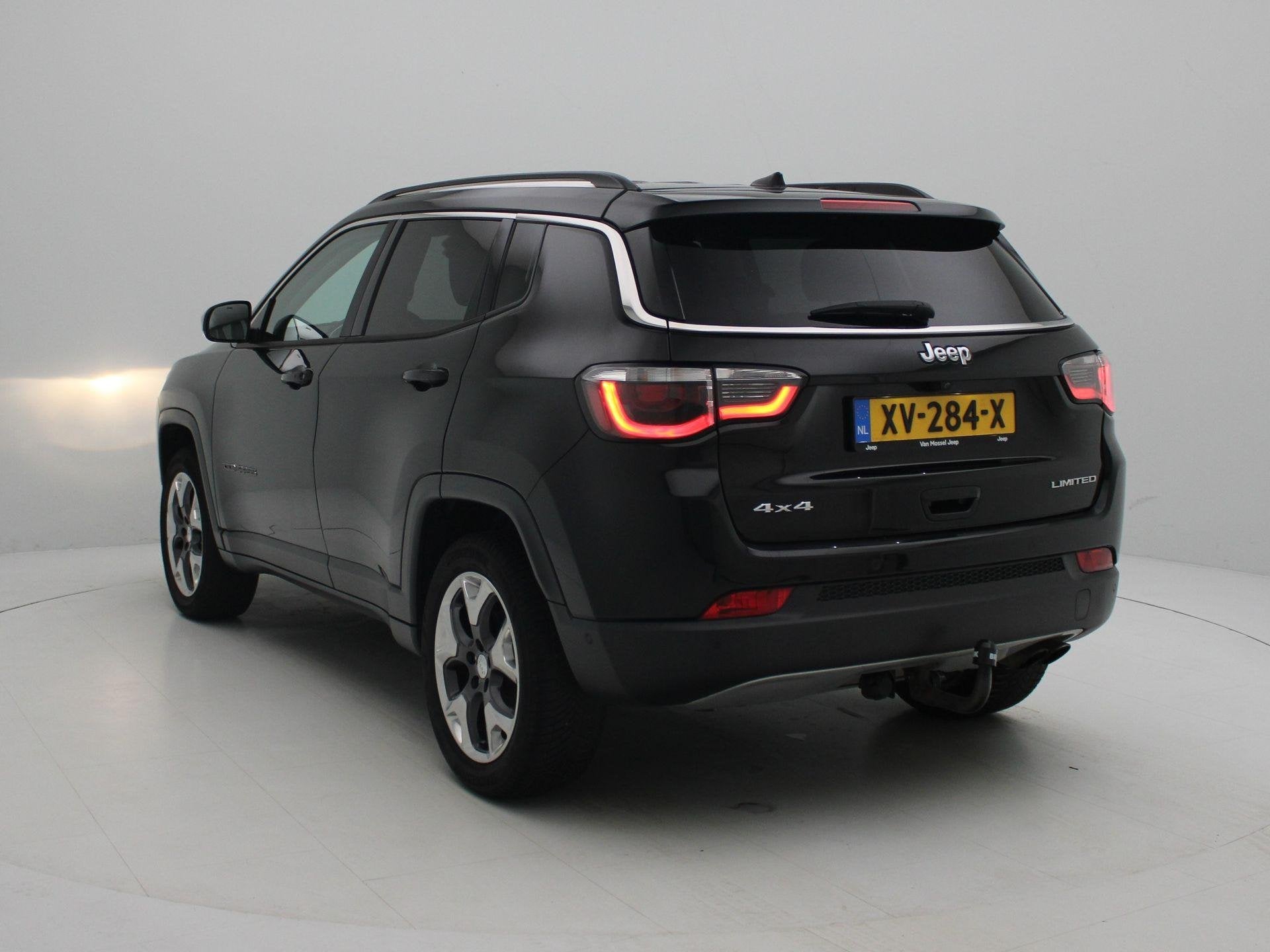 Jeep Compass 1.4 MultiAir Limited 4x4, Auto's, Automaat, 12 maanden, 450 kg, Gebruikt